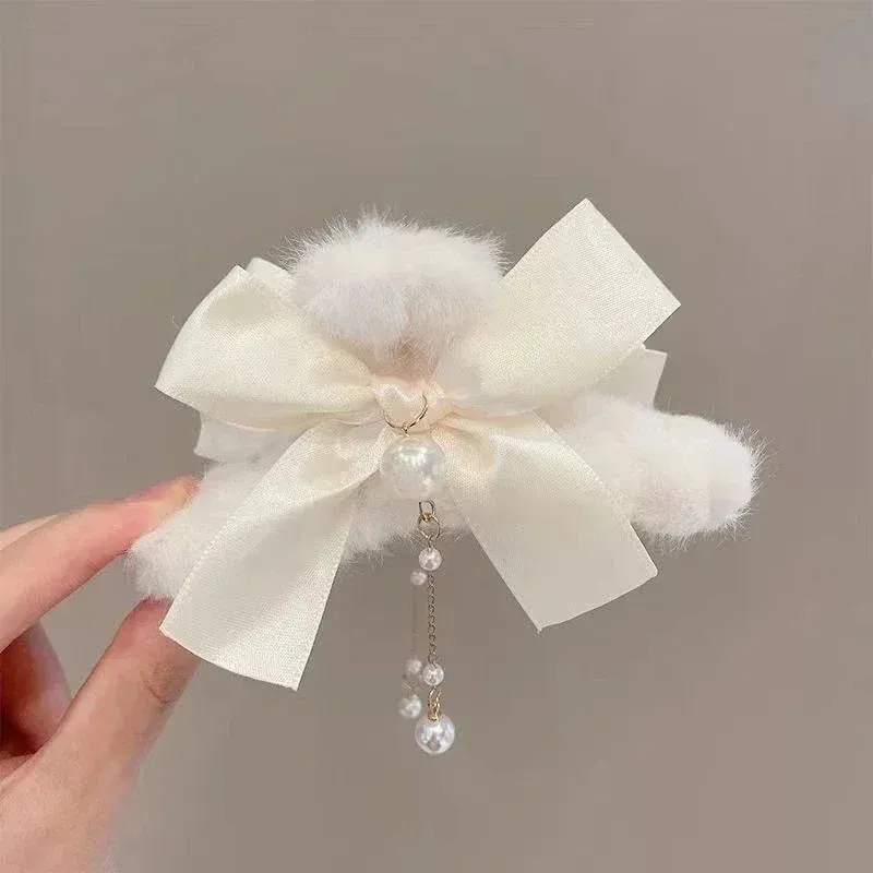 🎀 Plush Bow & Tassel Hair Claw Clips ✨ Cute Korean Style for Girls - Perfect Fall & Winter Accessory! 🦈