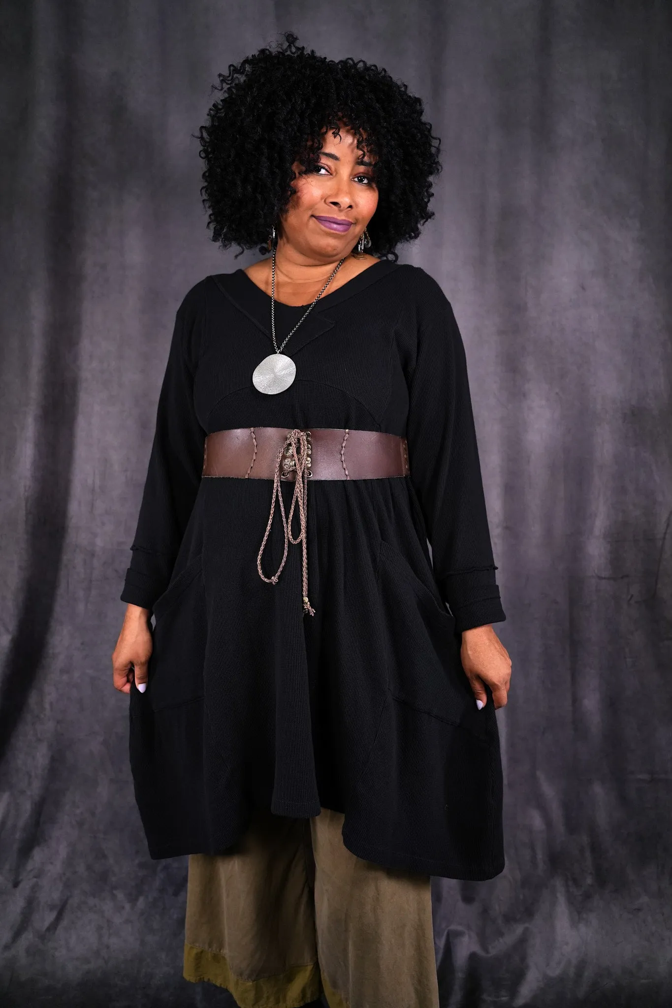 2133 Thermal Urchin Dress Raven