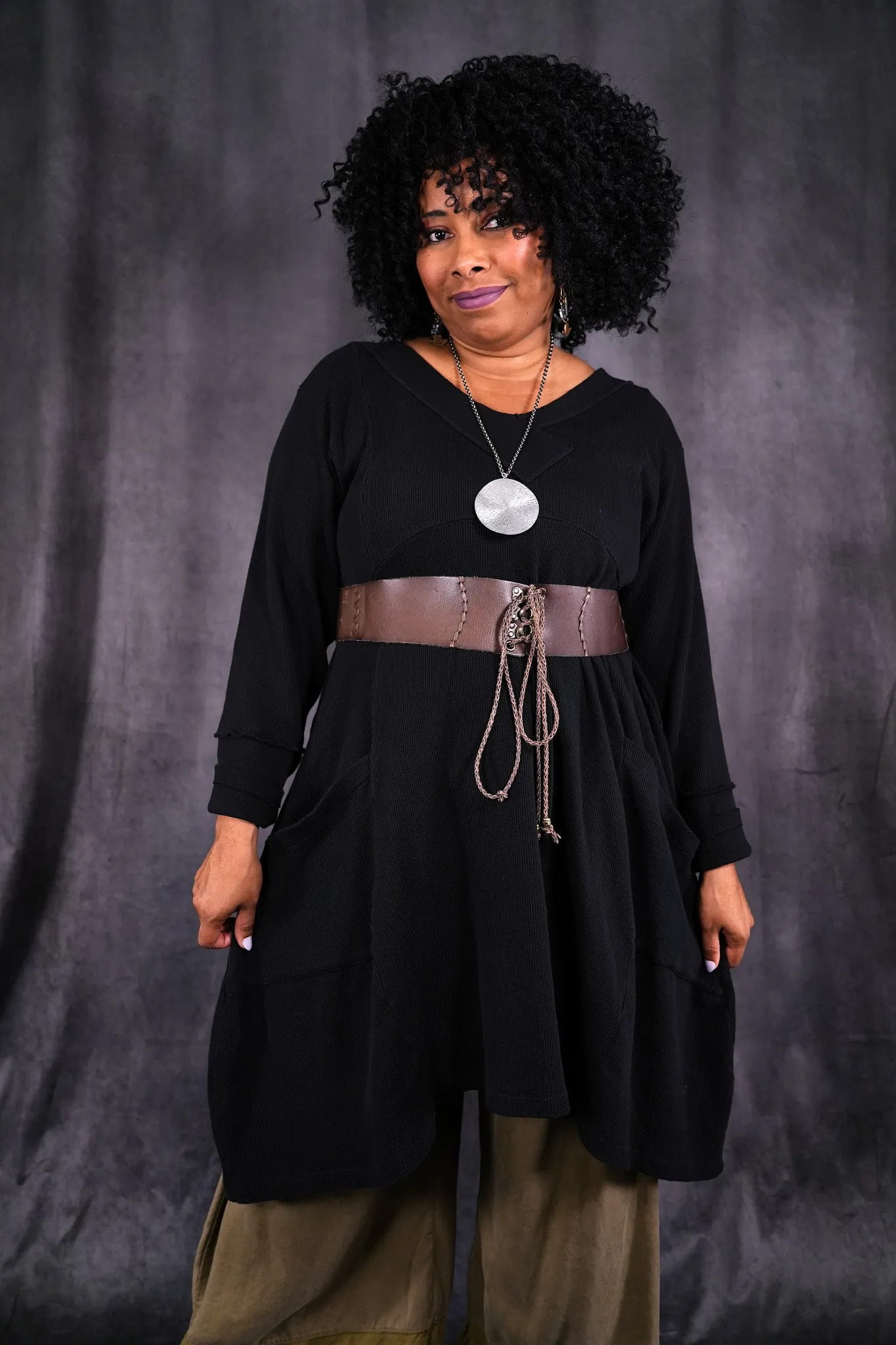 2133 Thermal Urchin Dress Raven
