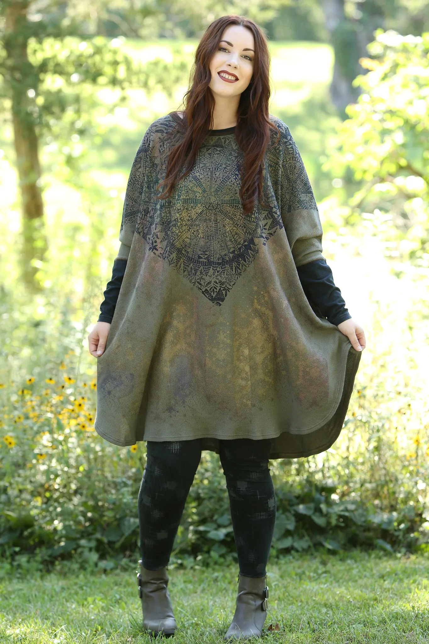 2251 Natural City Tunic -Moss- 'Antique Medallion'