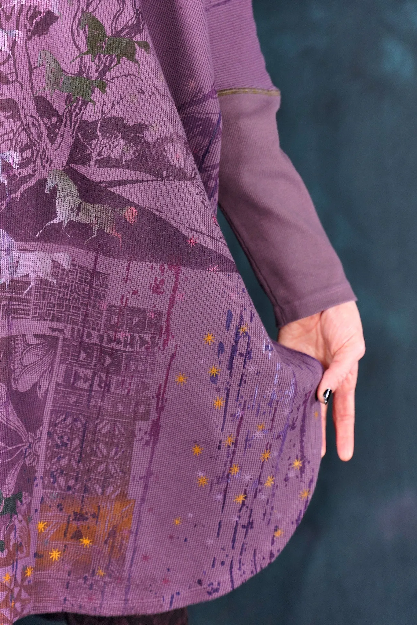2251 Natural City Tunic Tulip Trees and Horses