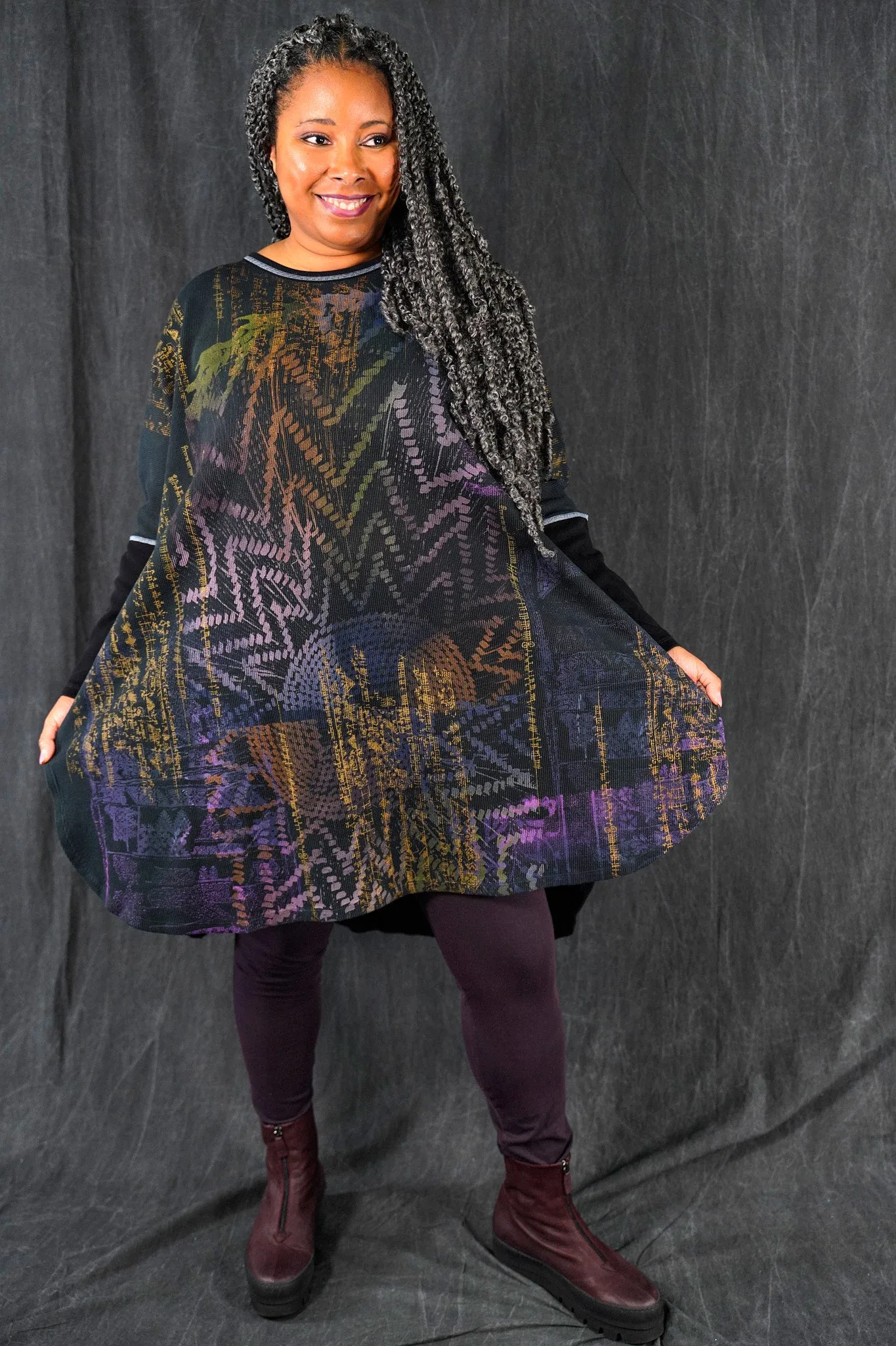 2251HD Natural City Tunic Black- Textillery-P
