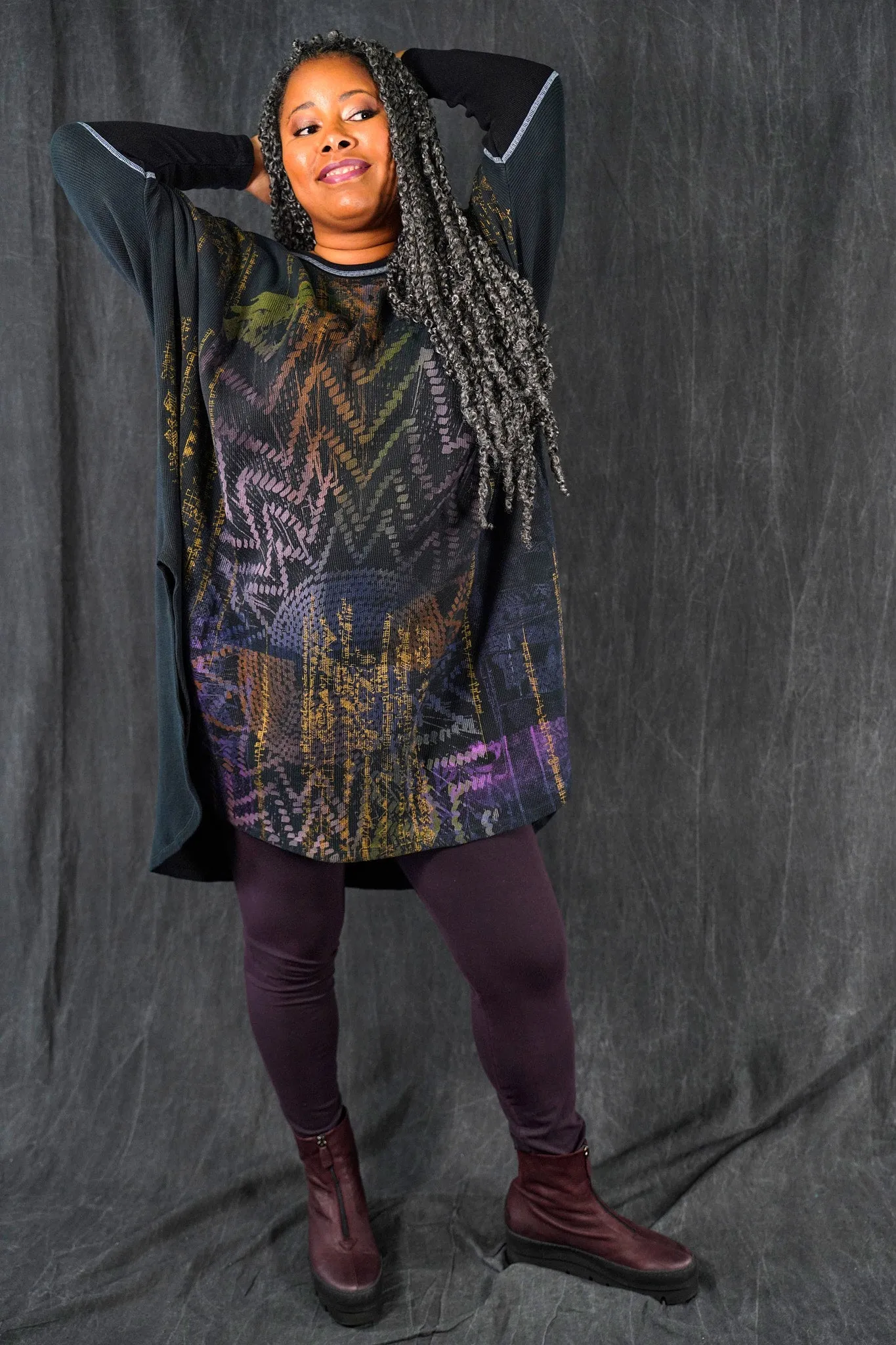 2251HD Natural City Tunic Black- Textillery-P