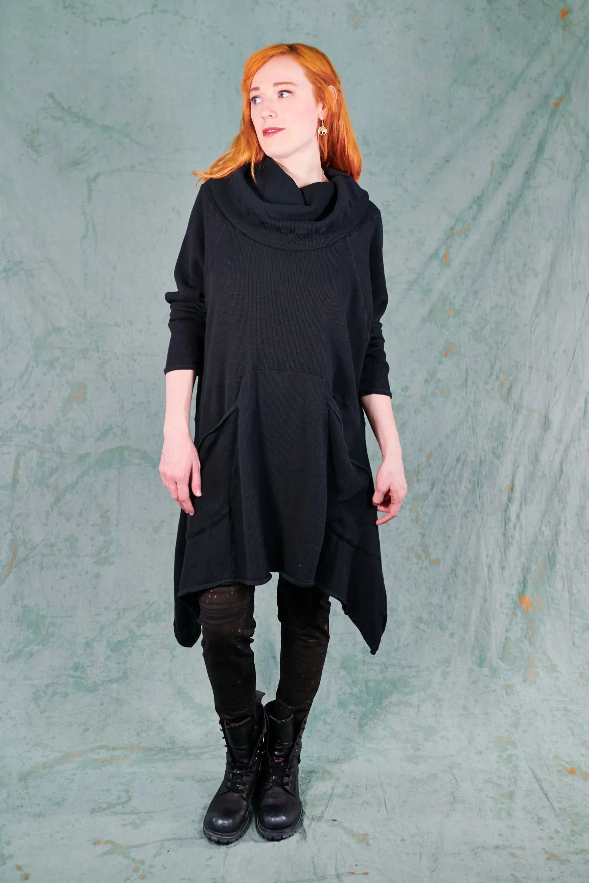 2292 Cowl Thermal Pocket Tunic-Black-Unprinted