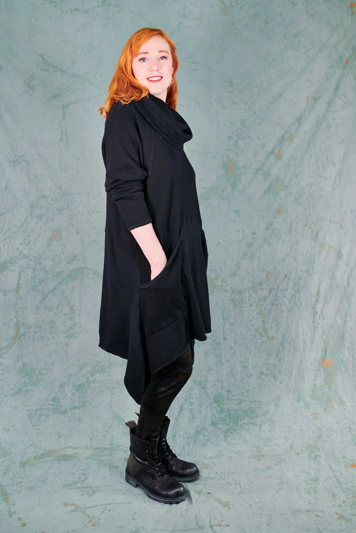 2292 Cowl Thermal Pocket Tunic-Black-Unprinted