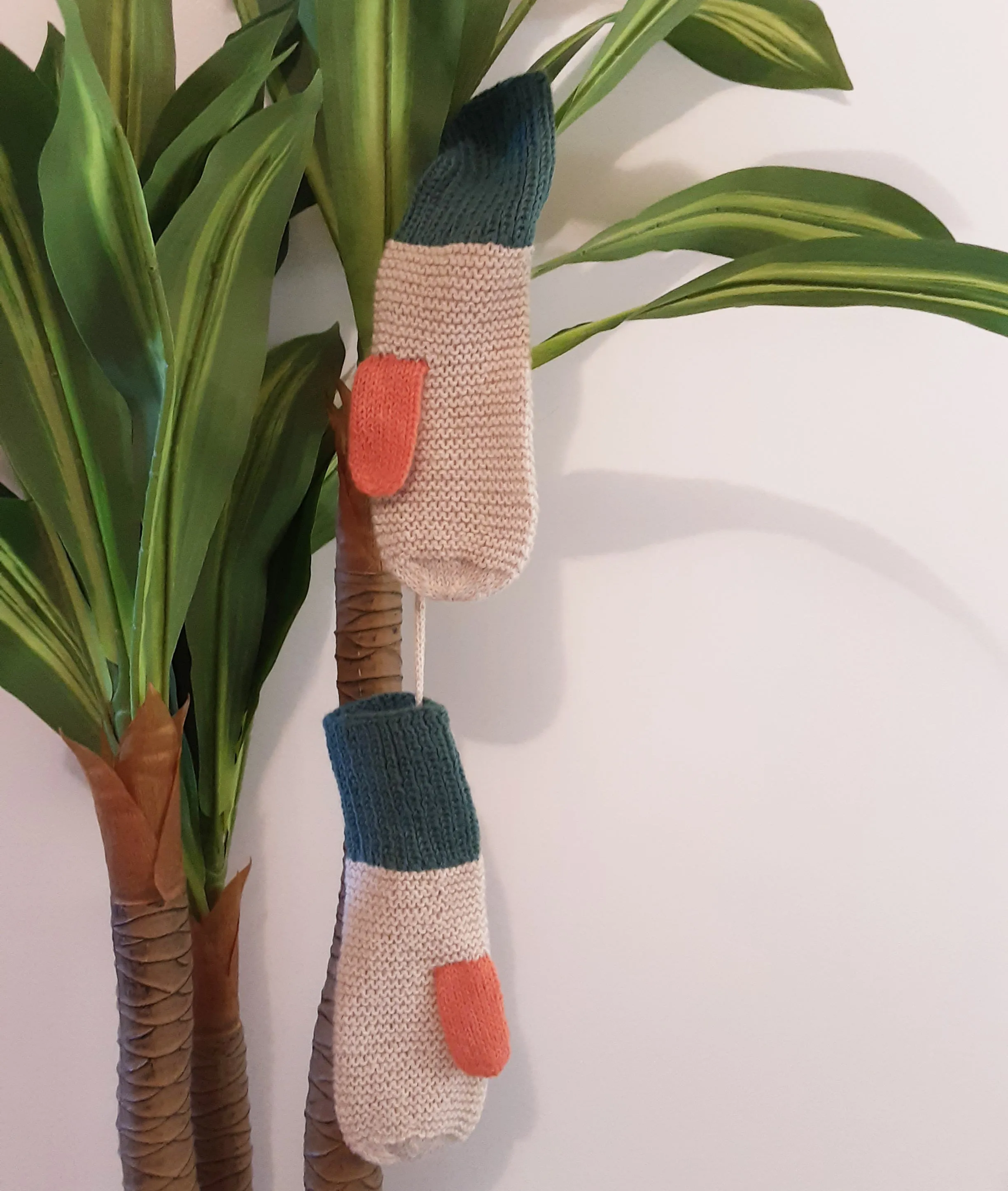Alpaca Hand Made Mittens Women