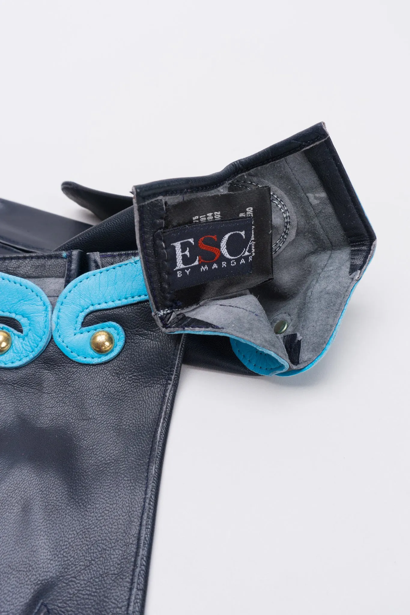Contrast Trim Gloves