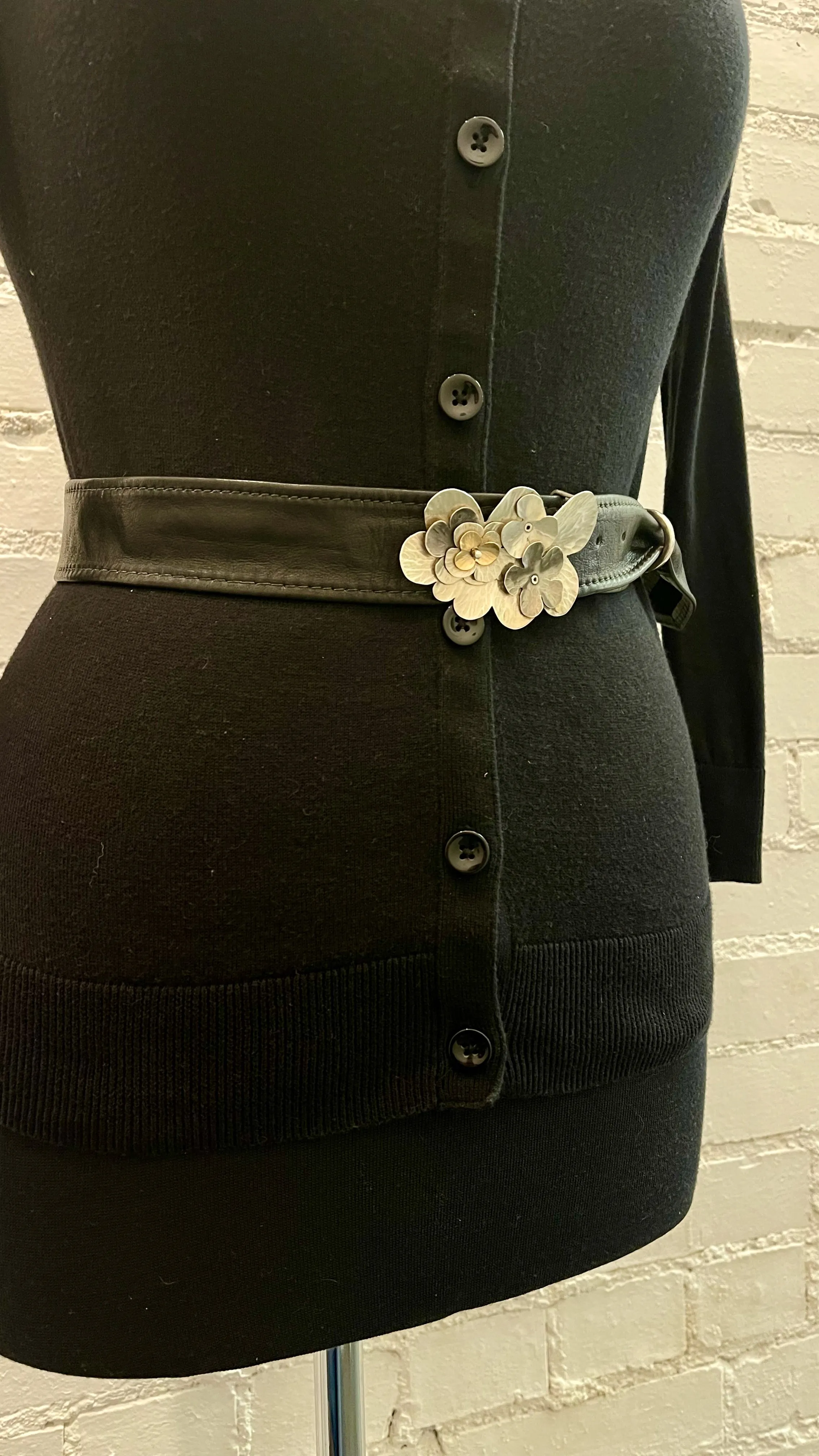 CUSTOM BELT BUCKLE AND GARMENT DYED LEATHER BELT WITH STERLING SILVER AND GOLD   MB5B
