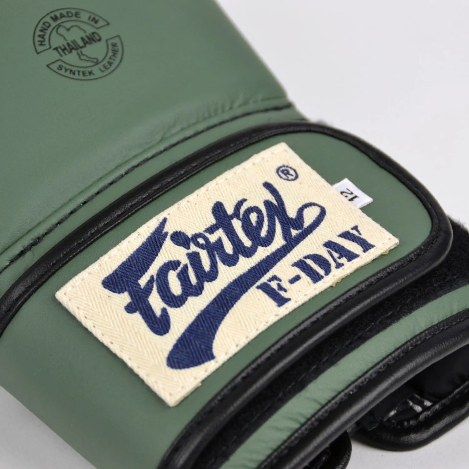 FAIRTEX BOXING GLOVES-GREEN