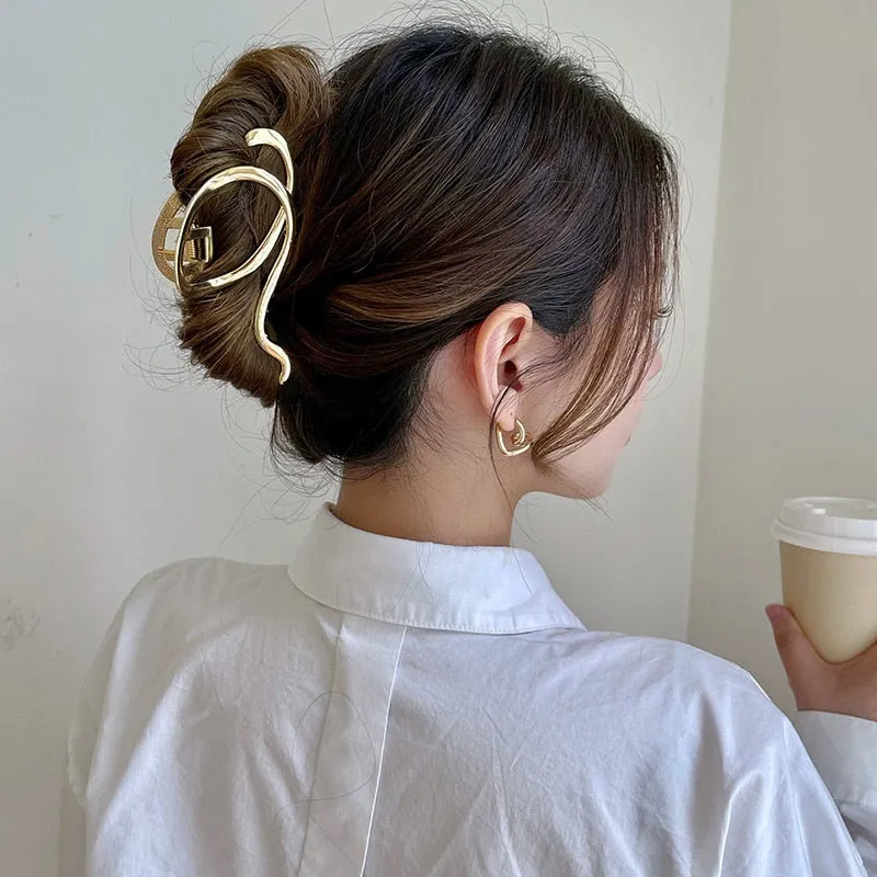 Gold S-Shaped Hairpin Set