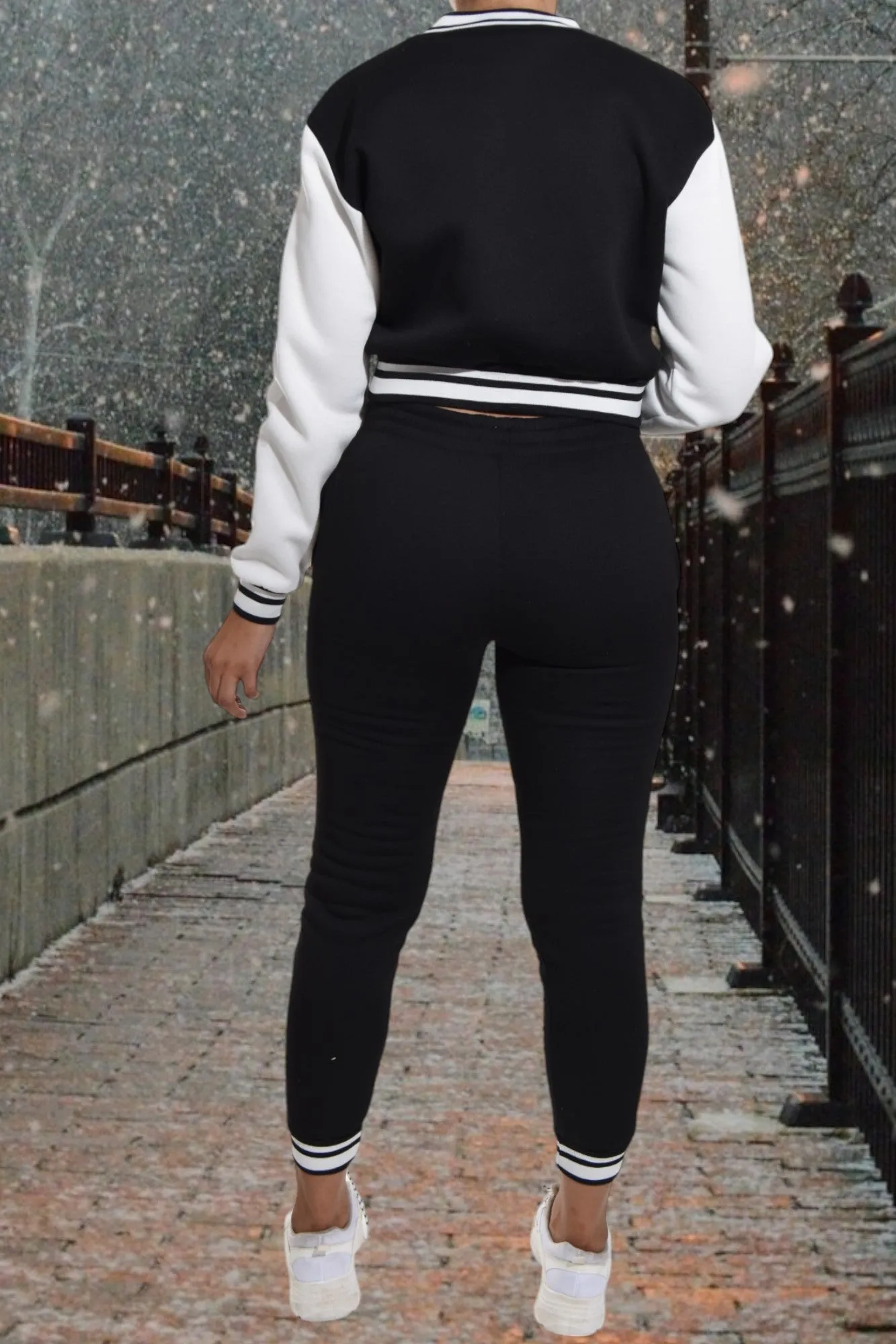 Letter Printed Blk/White Base Ball Crop Set