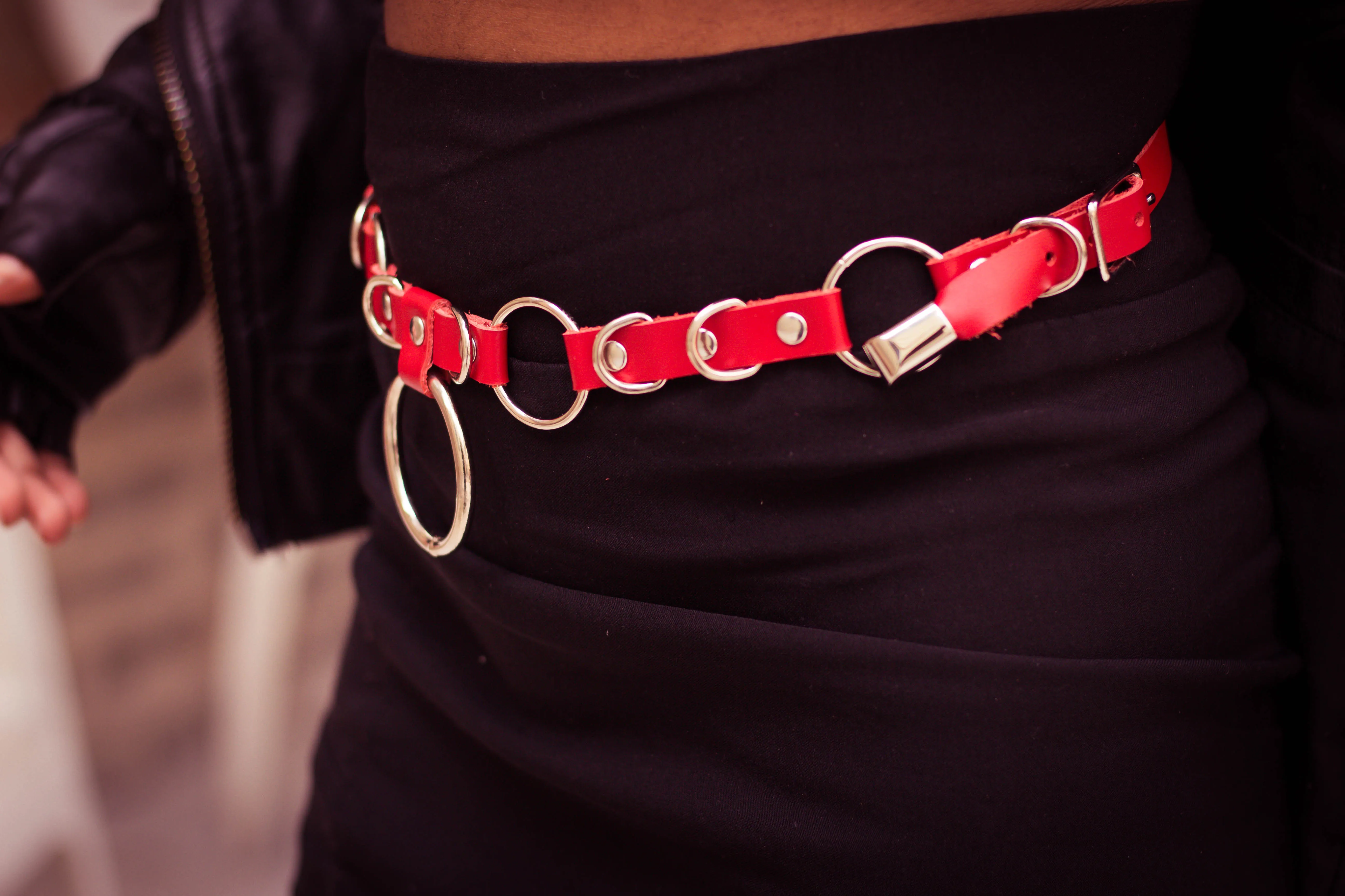 Lina vegan or leather o ring belt
