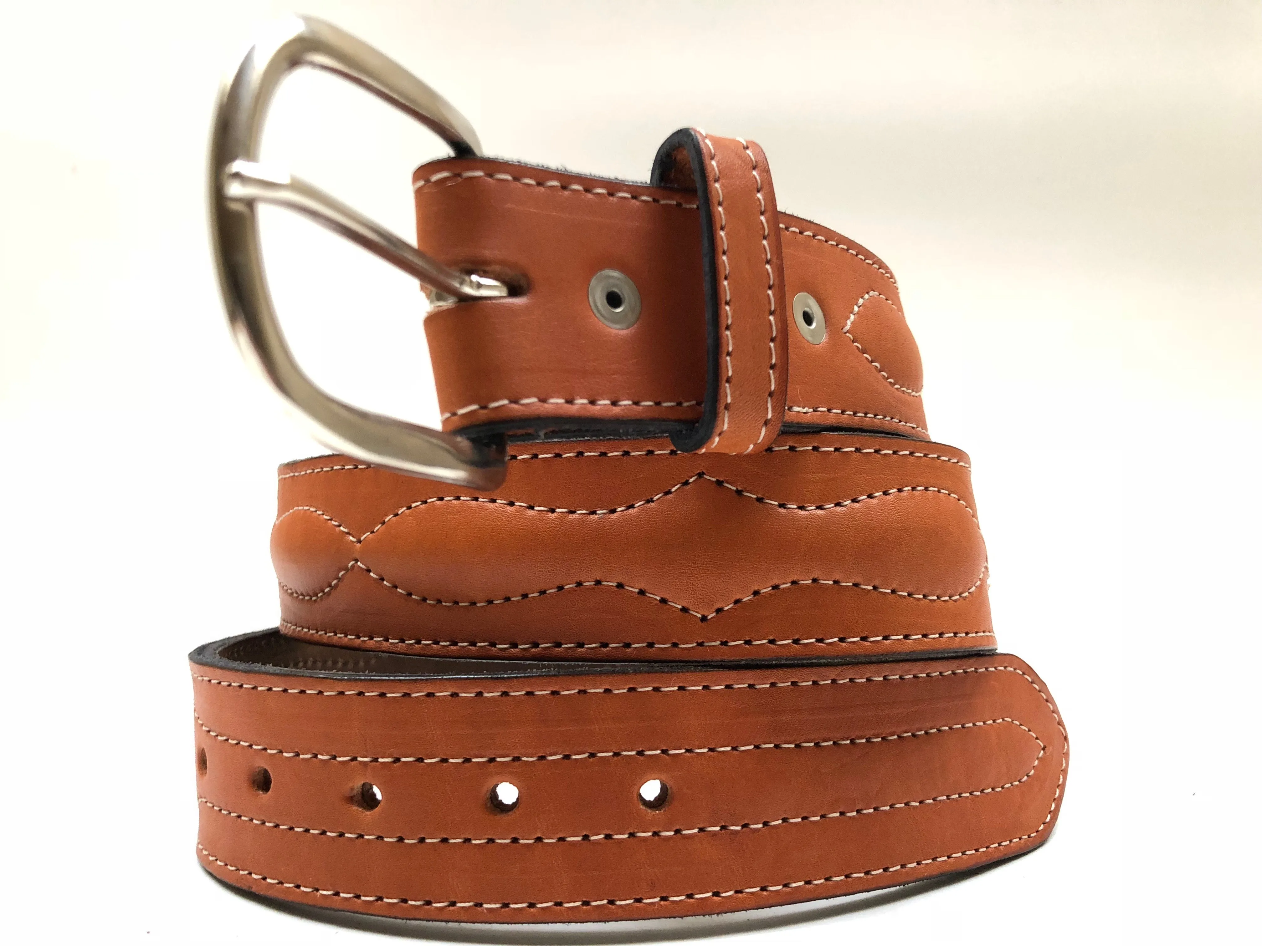Men's Tan Leather Belt With Silver Tone Buckle 36A16