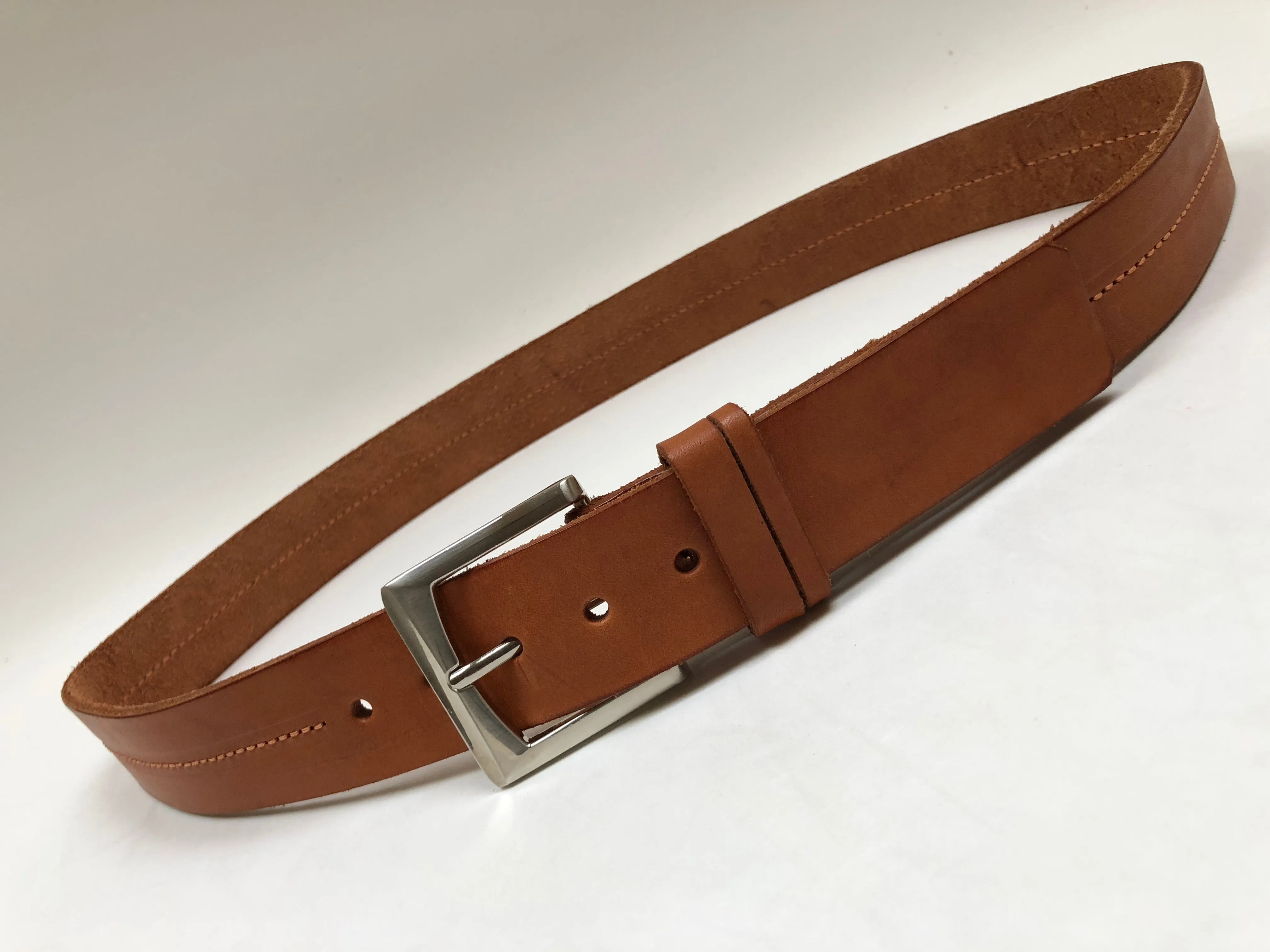Men's Tan Leather Belt with Silver Tone Buckle 38A1
