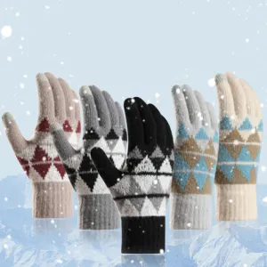 New Knitted Gloves For Men And Women In Autumn And Winter