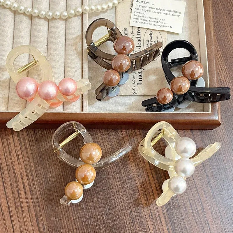 Pearl Crossing Hair Claw