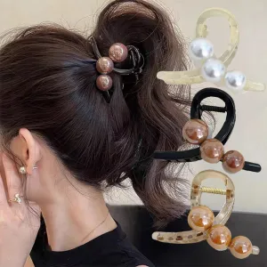 Pearl Crossing Hair Claw
