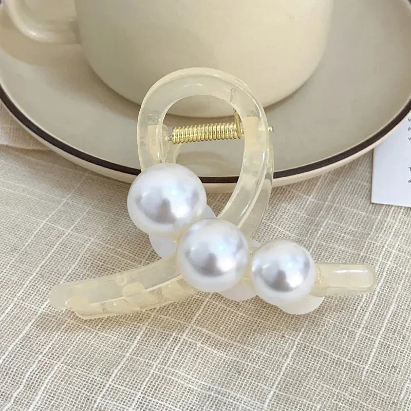 Pearl Crossing Hair Claw