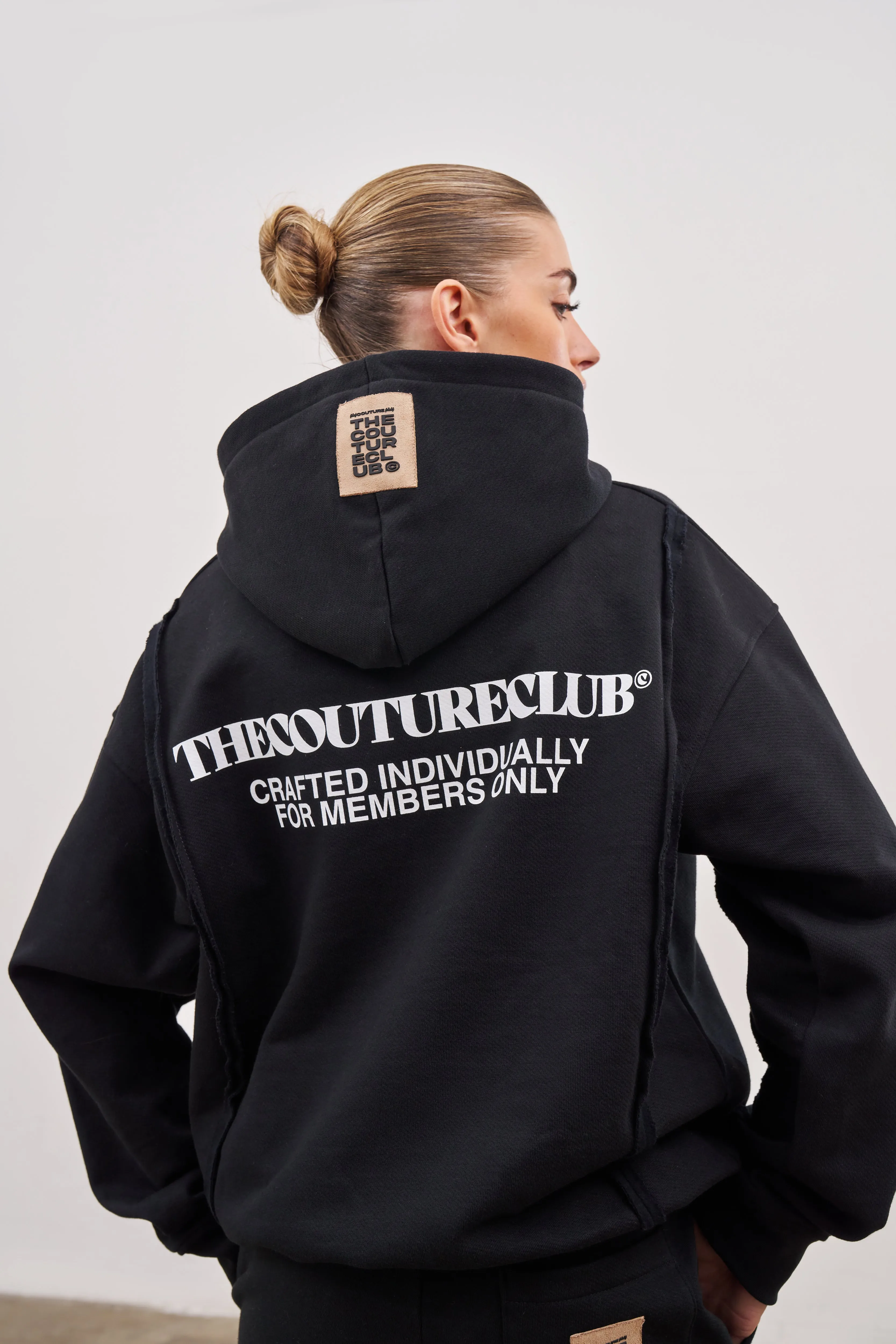 RAW SEAM QUARTER ZIP HOODIE - BLACK
