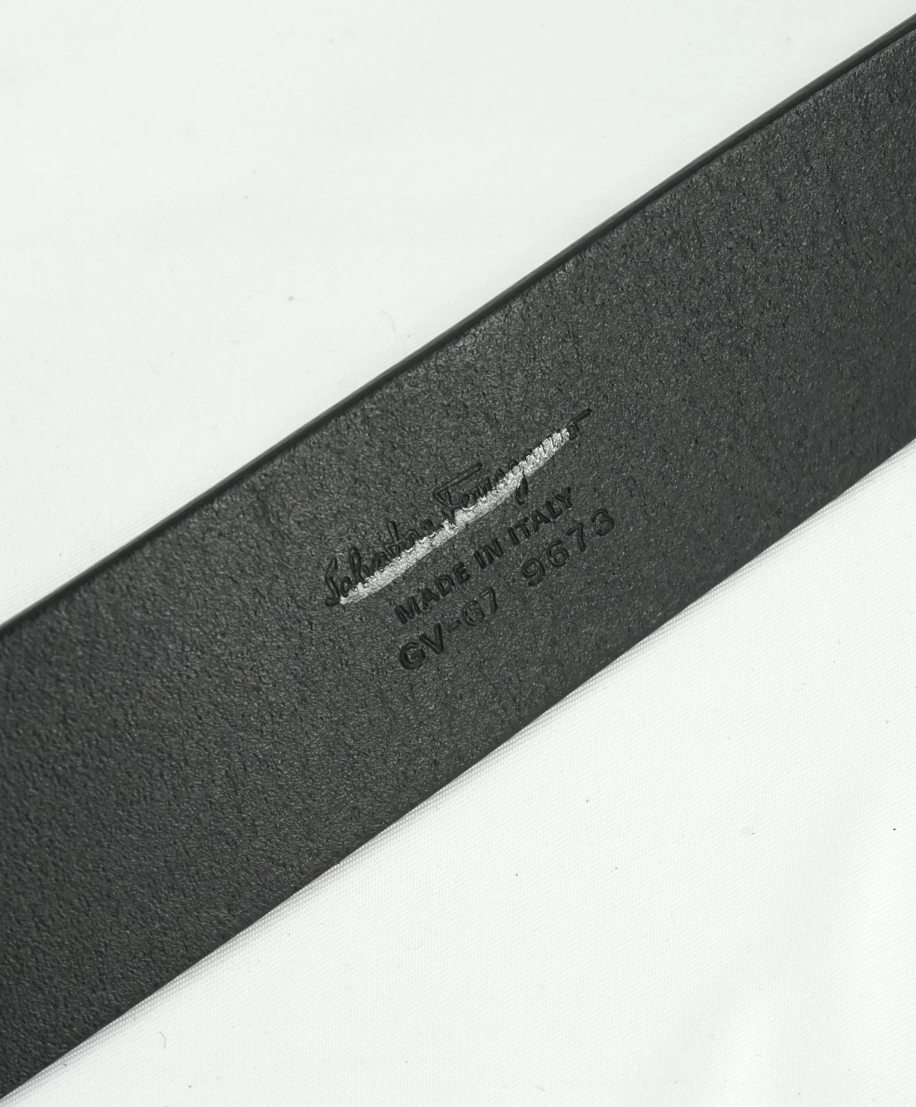 SALVATORE FERRAGAMO - Black On Black Oversized Leather Gancini Belt - 36W