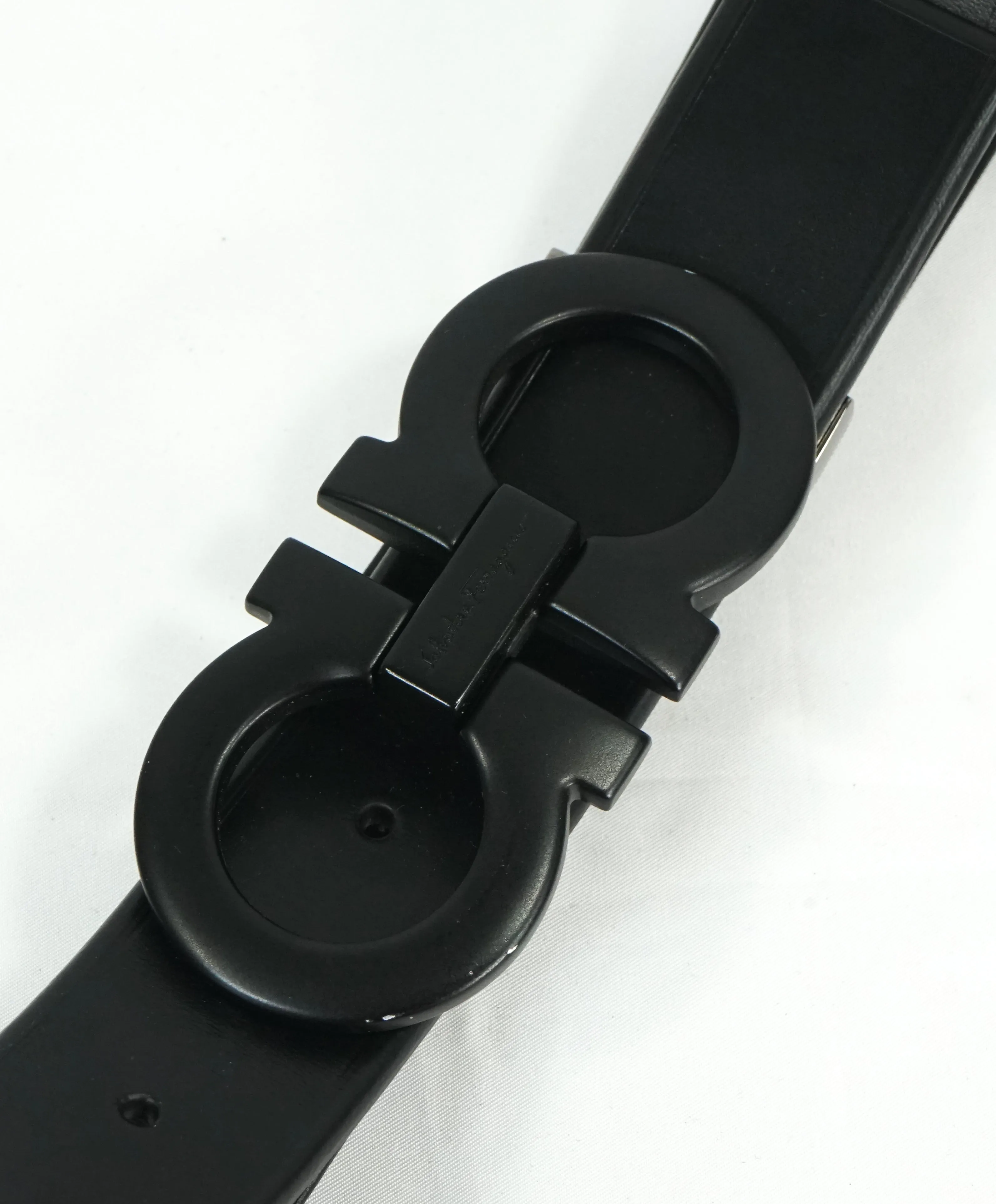SALVATORE FERRAGAMO - Black On Black Oversized Leather Gancini Belt - 36W