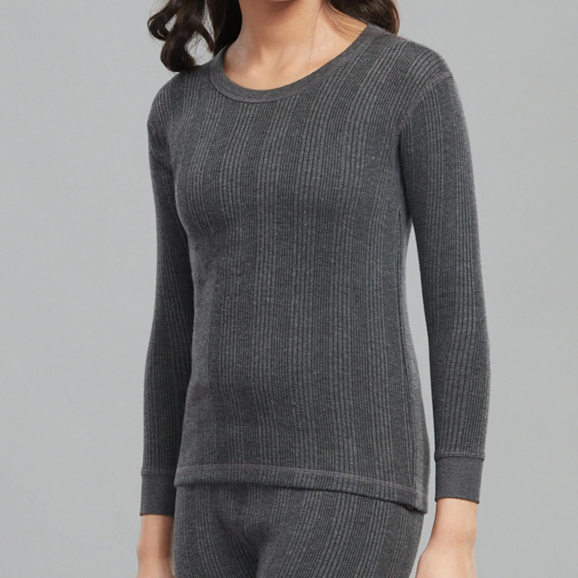 Soft Cotton-Polyester Blend Flare Slim Thermal Vest with a Round Neckline and Full Sleeves - Charcoal