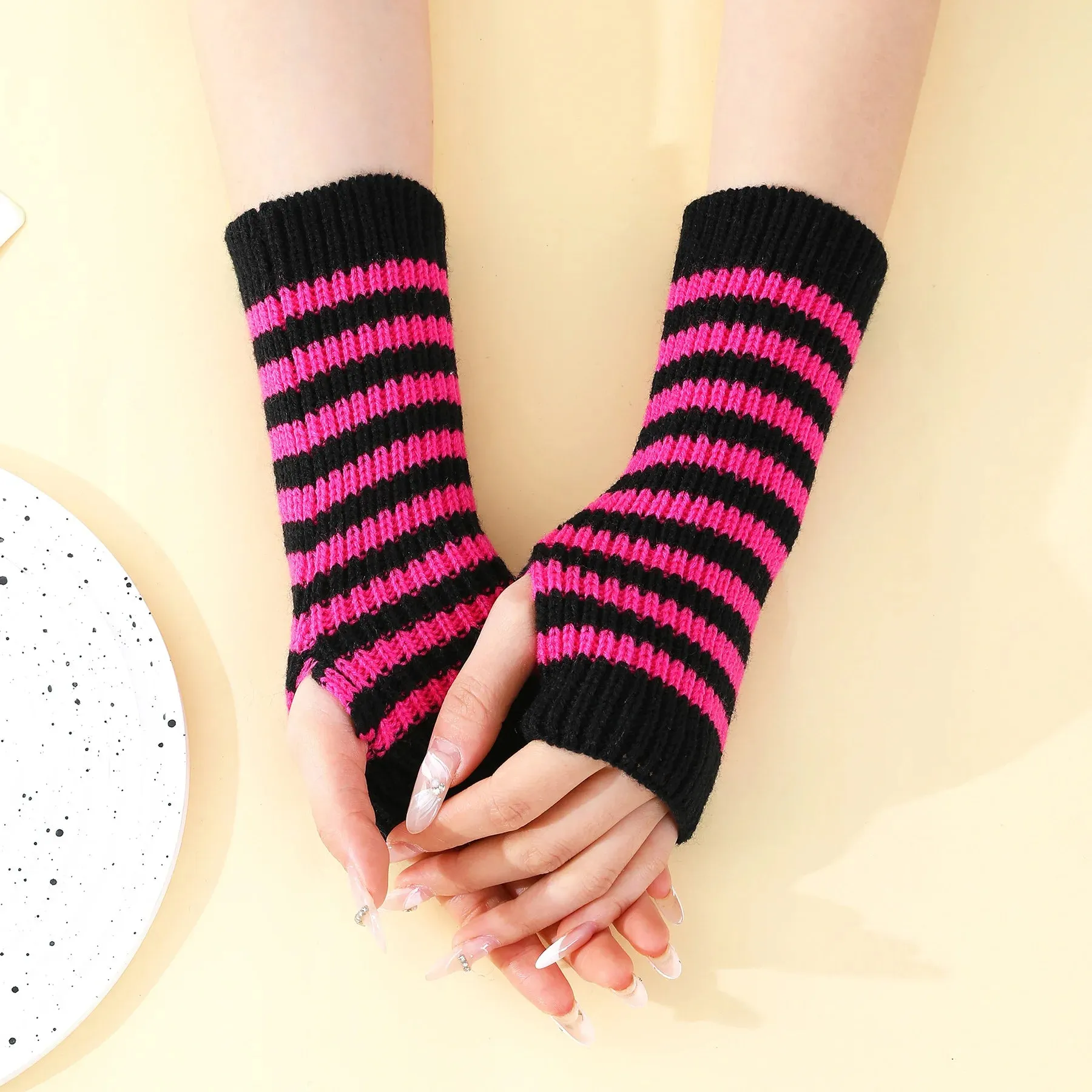 Striped Knitted Fingerless Gloves – Japanese Harajuku JK Style, Y2K Winter Cuff Gloves & Mittens