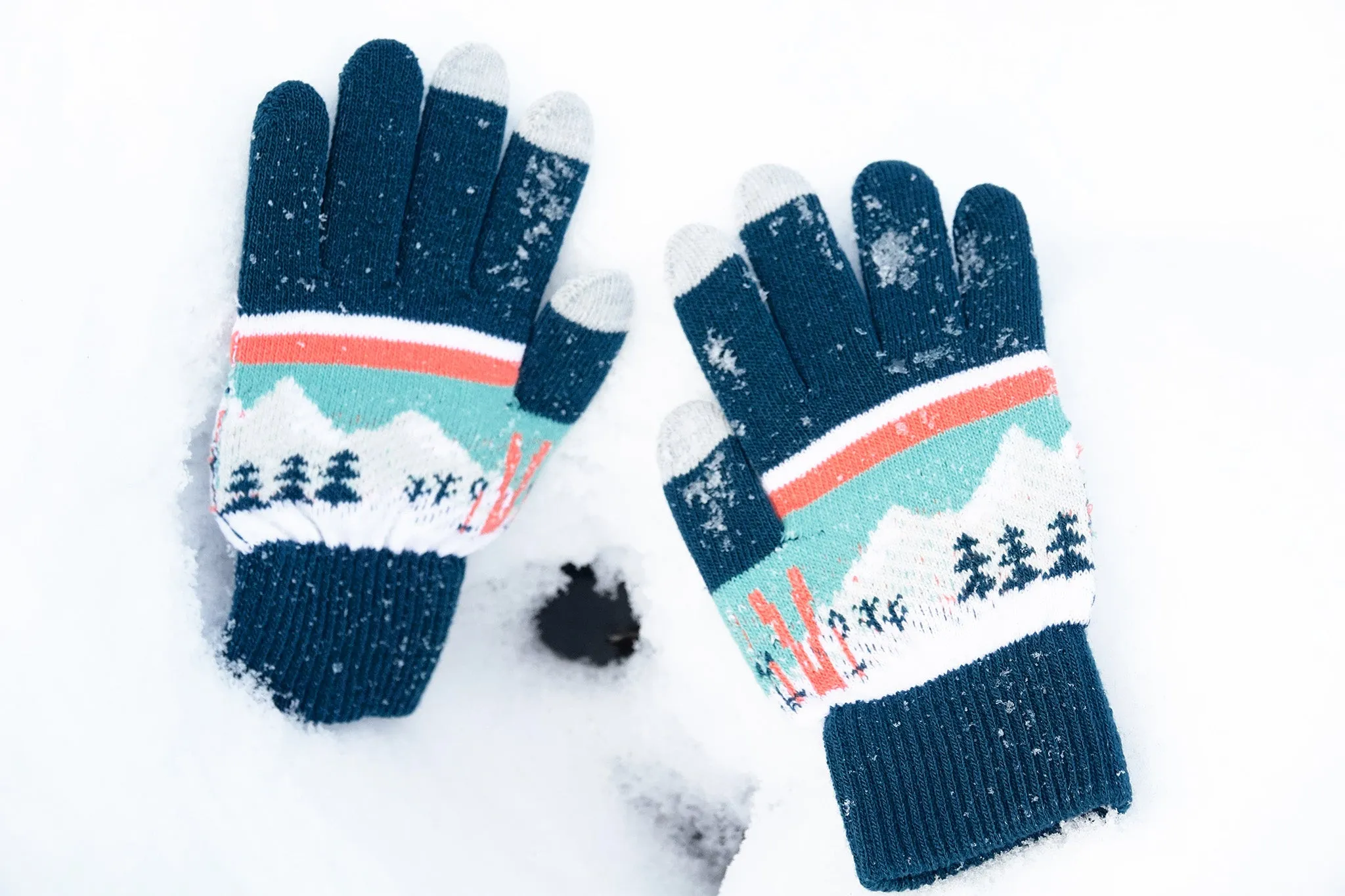 Summit Bound Knit Gloves