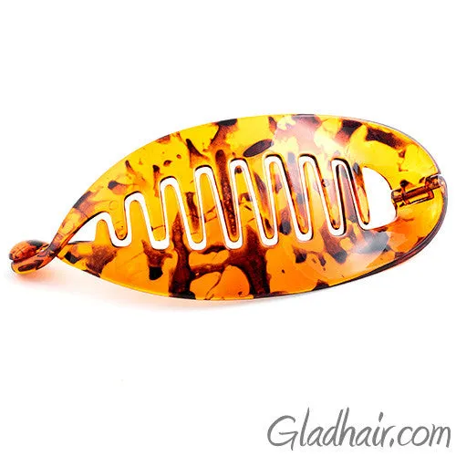 Tort Banana Clip with an Upturned Hinge