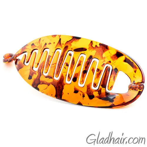 Tort Banana Clip with an Upturned Hinge