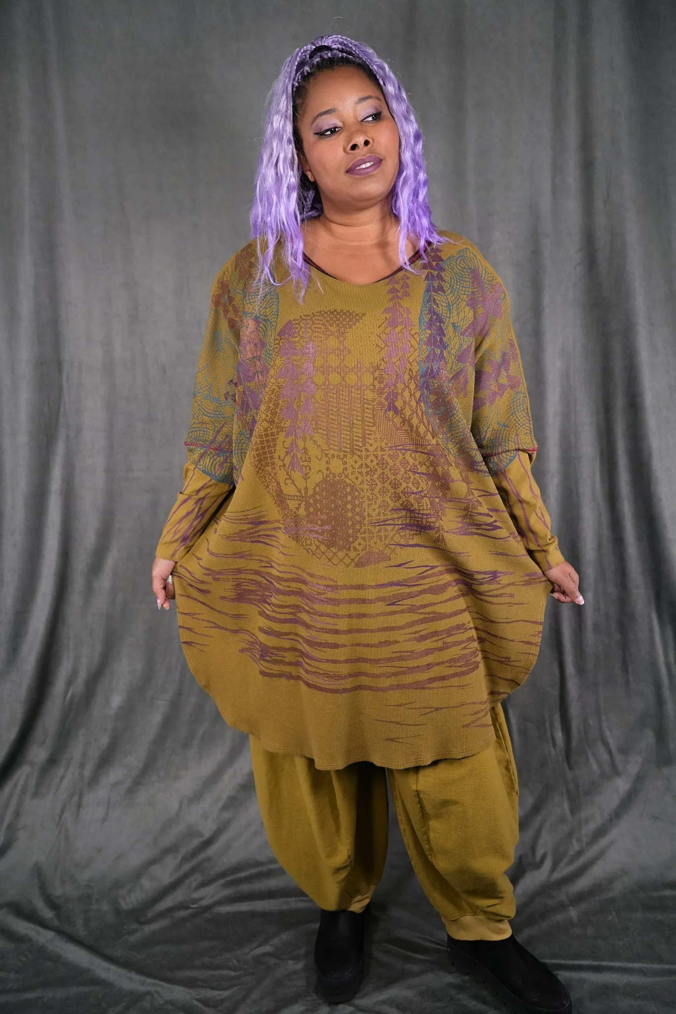 V1320 Natural City Tunic Moss-P