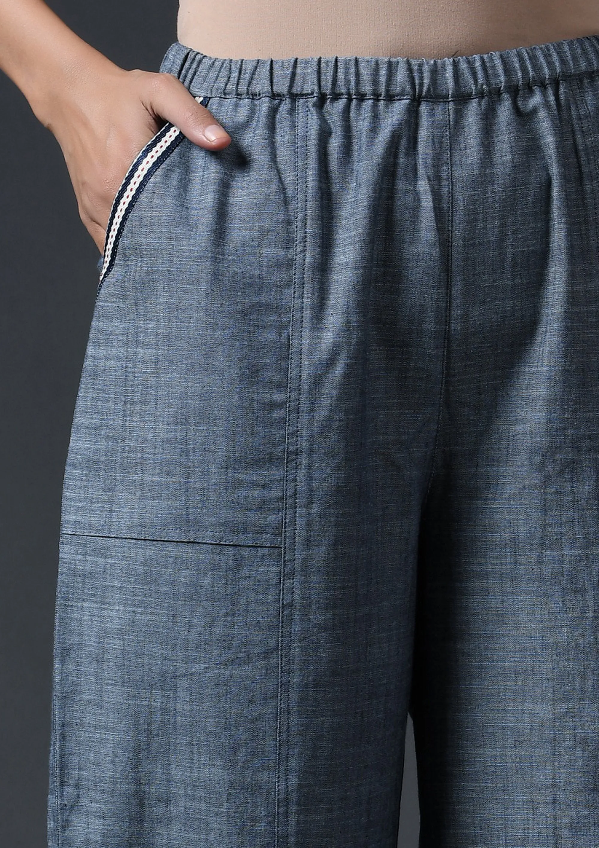 WEEKEND TAPE PANTS