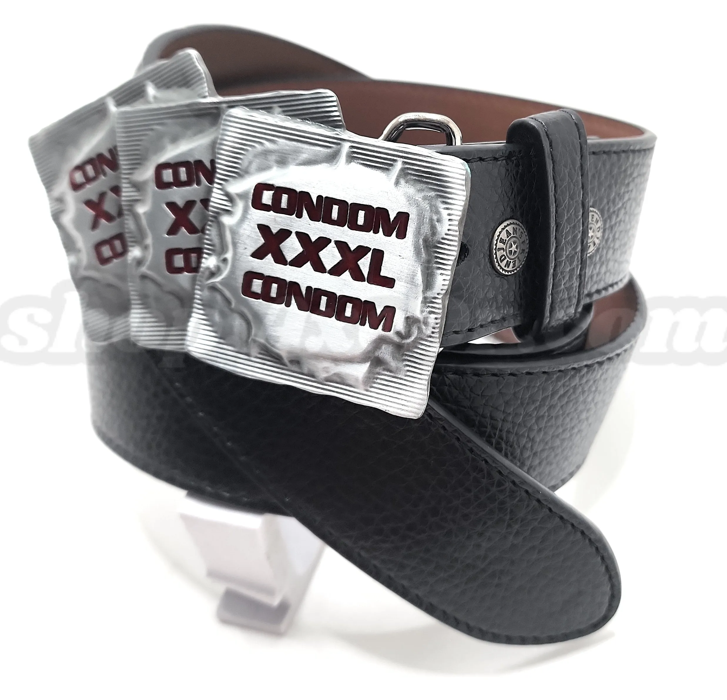 XXXL CNDOMS Red Vegan Belt and Buckle